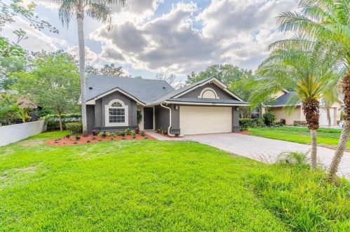 1037 Summer Lakes Dr, Orlando, FL 32835-5128