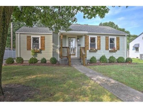 1669 Newbern Rd, Kingsport, TN 37664-3137
