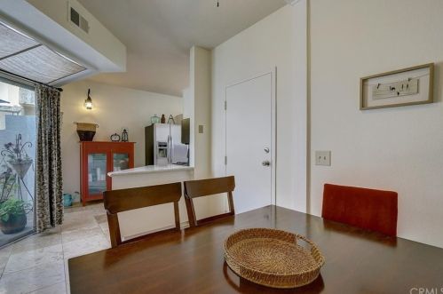 4430 42nd St, San Diego, CA 92116-4776