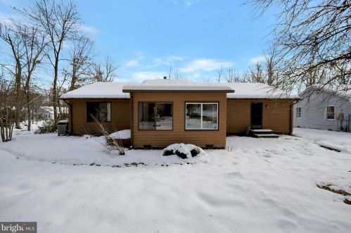 124 Saylers Crk Rd, Locust Grove VA 22508-5119 exterior