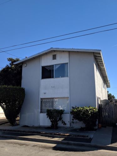 717 Cook Ave, Santa Barbara, CA 93101-4107
