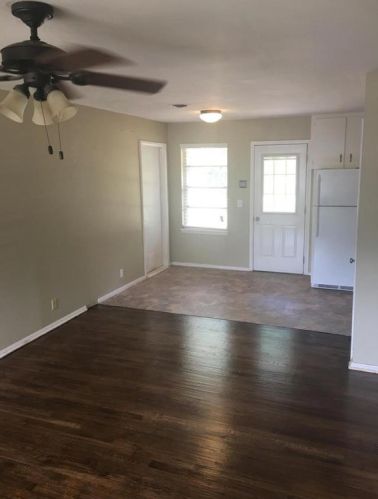 1211 Dover St, Denton TX  76209-1226 exterior