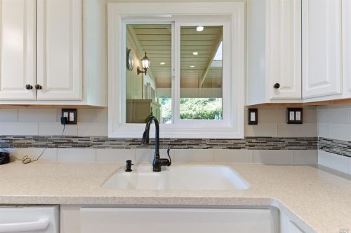 235 San Jacinta Dr, Ukiah CA  95482-5648 exterior