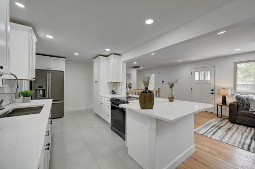 2045 Xavier St, Denver CO  80219-5048 exterior