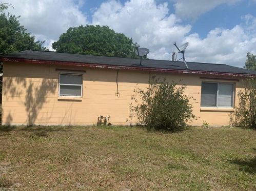 48 Abaco St, Lehigh Acres, FL 33936-7111
