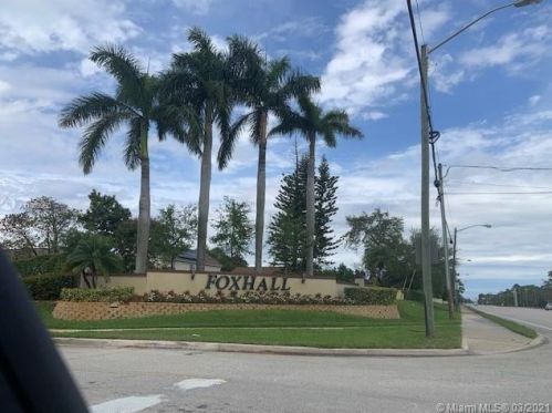 5145 Foxhall Pl, West Palm Beach, FL 33417-8133