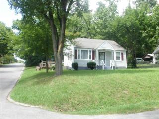 3303 Saindon St, Nashville, TN 37211-2858