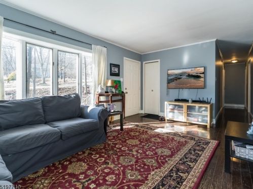 34 Deckertown Tpke, Wantage NJ  07461-2919 exterior