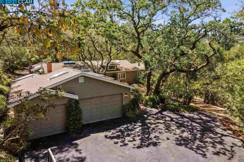 551 Miner Rd, Orinda, CA 94563-1429