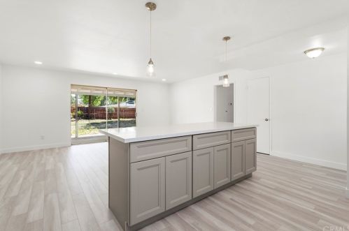 5720 Wisteria Dr, Riverside CA  92504-1533 exterior