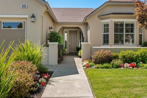 9438 Oak Trail Cir, Santa Rosa, CA 95409-6162