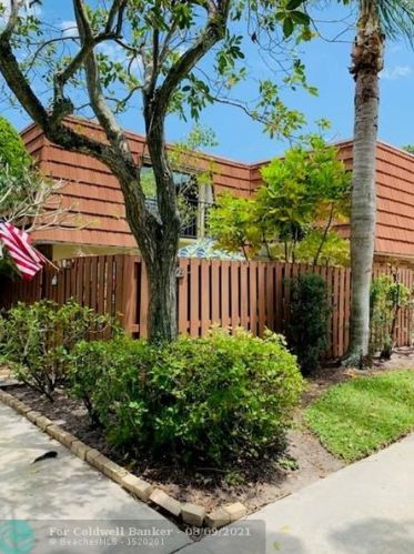 1485 Augusta Cir, Delray Beach, FL 33445-5761