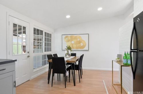 27553 Orlando Ave, Hayward CA 94545-4750 exterior