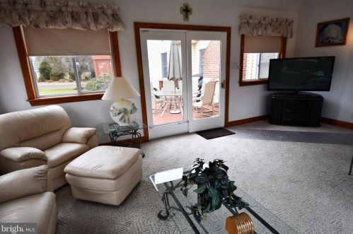 988 Lansdale Ave, Lansdale PA 19446-1621 exterior