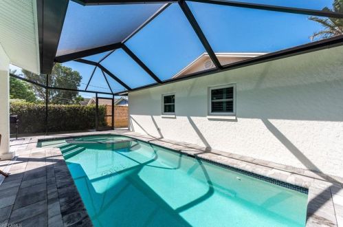 772 104th Ave, Naples FL  34108-3229 exterior