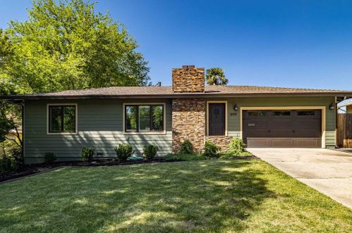 8919 Pershing Ave, Citrus Heights, CA 95662-4627