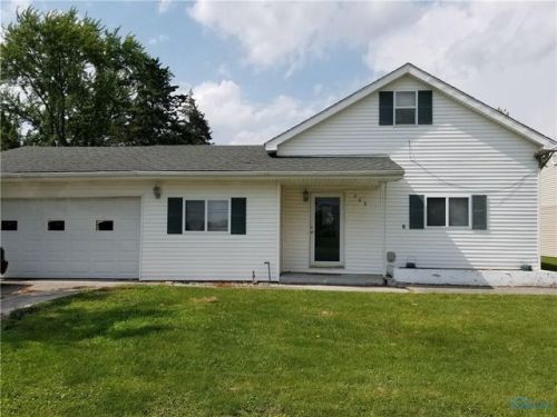 208 Allison St, Stryker, OH 43557-9534