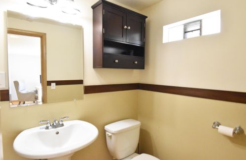 720 Sweetbriar Dr, Waukesha WI  53186-6717 exterior