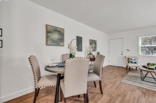 5531 Fremont St, Oakland CA 94608-2216 exterior