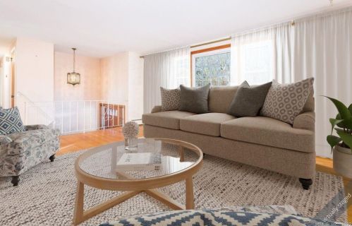 33 Woodland Rd, Bloomfield, CT 06002-2828