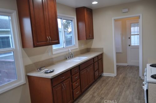 3751 Mcnab Ave, Long Beach, CA 90808-2258