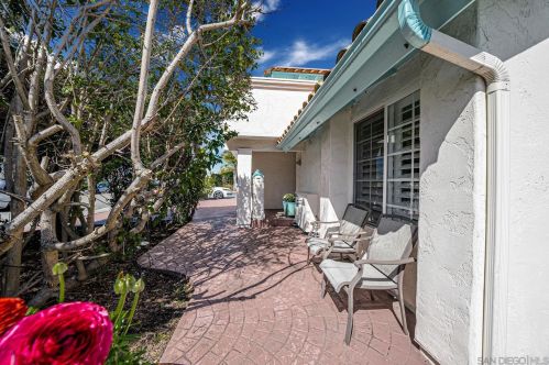 11225 Westonhill Dr, San Diego CA  92126-1447 exterior