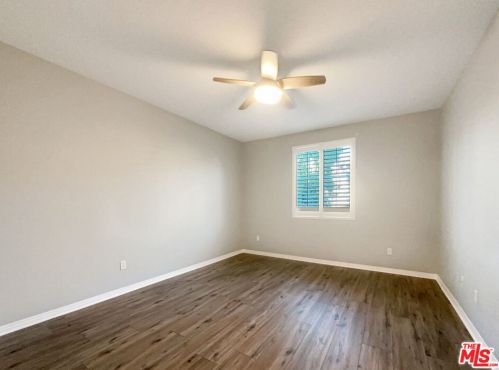 28647 Pietro Dr, Santa Clarita CA  91354-2699 exterior