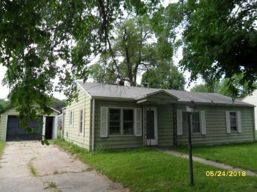 1607 Washington St, Hamburg, IA 51640-1445