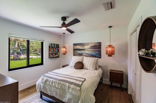 5345 Hawthorn Woods Way, Naples FL  34116-5023 exterior