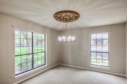 9006 Balcones Club Dr, Austin TX  78750-2906 exterior