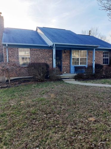 59 Surrey Ct, Florence, KY 41042-9301