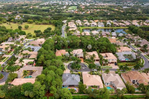 6711 Royal Orchid Cir, Delray Beach FL  33446-4338 exterior