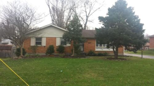 10002 Northridge Ct, Louisville, KY 40272-2946