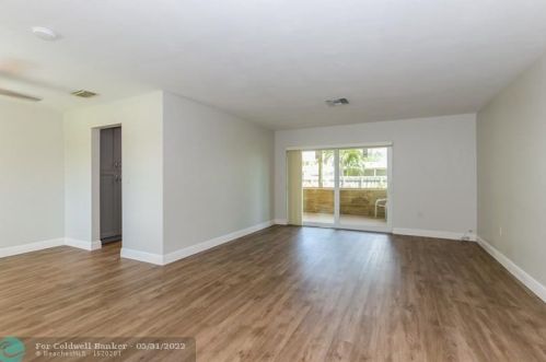 8111 10th St, Hollywood, FL 33024-5001