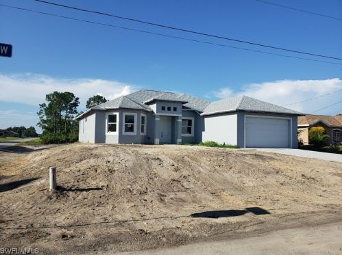 3401 9th St, Lehigh Acres, FL 33971-5357