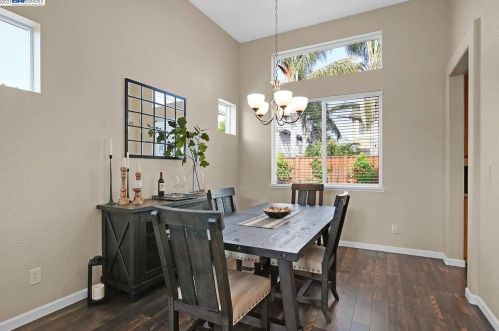 30 Matisse Ct, Oakley CA  94561-1777 exterior