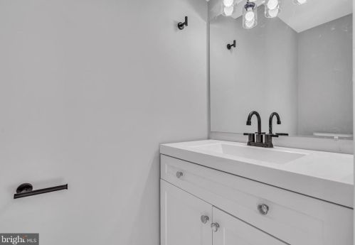 24 Perennial Ln, Willingboro NJ  08046-2623 exterior