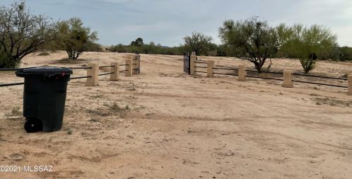 12115 Cornell Dr, Tucson, AZ 85736-2008