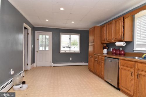 209 Delaware Ave, Harrington DE  19952-1236 exterior