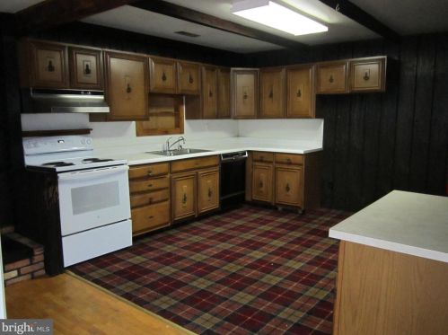 4409 Delsea Dr, Newfield, NJ 08344-9643
