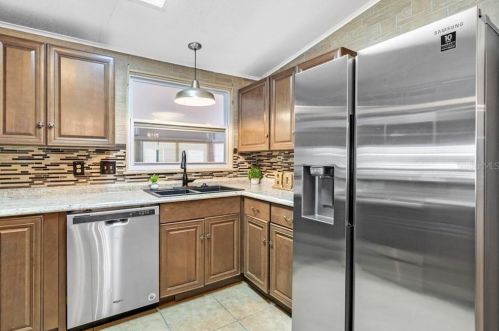 201 Albatross Way, Kissimmee FL 34759-2101 exterior