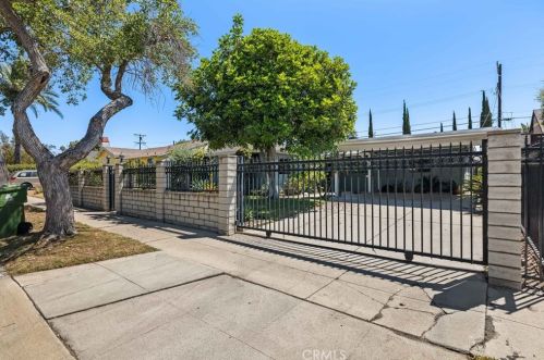 6232 Bluebell Ave, North Hollywood, CA 91606-3017
