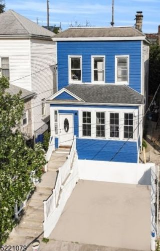 1084 Grove St, Irvington NJ  07111-4123 exterior