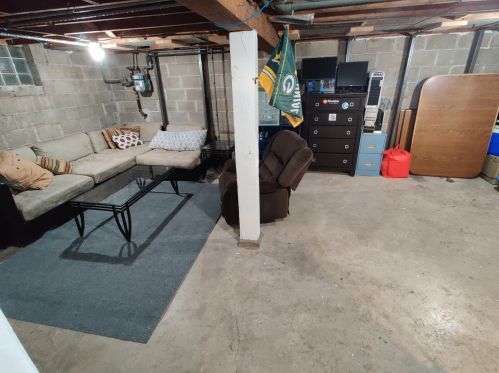 1497 93, Milwaukee WI 53214-4268 exterior