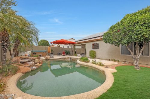 29426 51st Pl, Cave Creek AZ  85331-5988 exterior