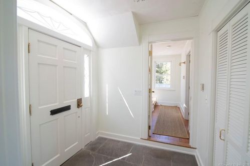 3 Ash St, Stonington CT  06378-1401 exterior