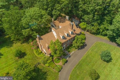 527 Tennis Ave, Prospectville PA 19002-6016 exterior