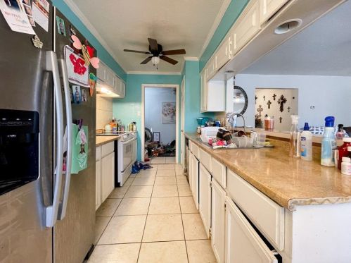 3903 Sailfish Ln, Morgans Point, TX 77571-7352