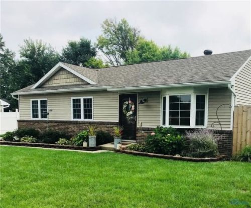 1043 Elm Tree Rd, Rossford OH  43460-1338 exterior