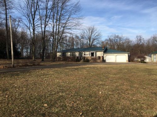 2157 State Route 179, Lake Fork, OH 44840-9745